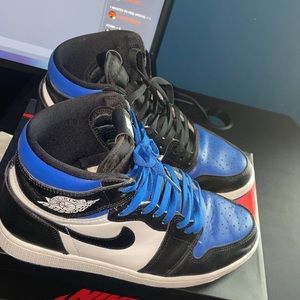 Jordan 1 royal toes